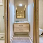 2br Penthouse With Views Overlooking Marina By 360 Estates