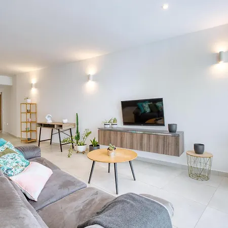 Apartamento 2br Penthouse With Views Overlooking Marina By 360 Estates Tal-Pietà