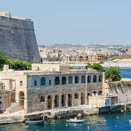 アパート 2br Penthouse With Views Overlooking Marina By 360 Estates Pietà