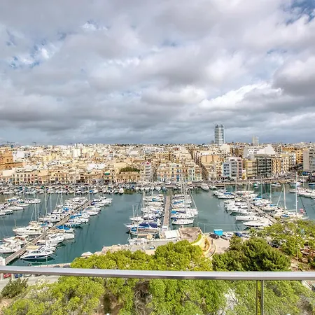 2br Penthouse With Views Overlooking Marina By 360 Estates * Pietà