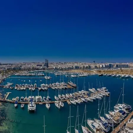 Apartment 2br Penthouse With Views Overlooking Marina By 360 Estates *