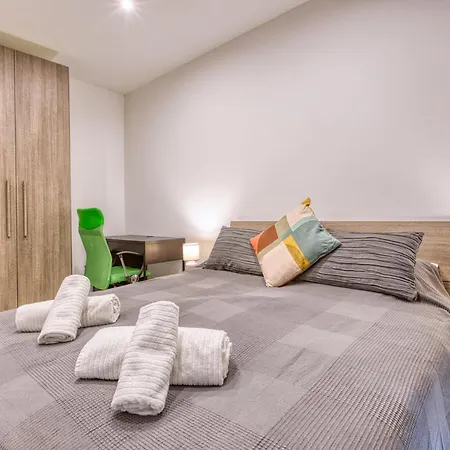 公寓 2br Penthouse With Views Overlooking Marina By 360 Estates