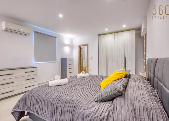 2br Penthouse With Views Overlooking Marina By 360 Estates Апартаменты