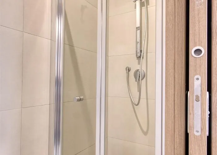 Apartment 2br Penthouse With Views Overlooking Marina By 360 Estates Pieta